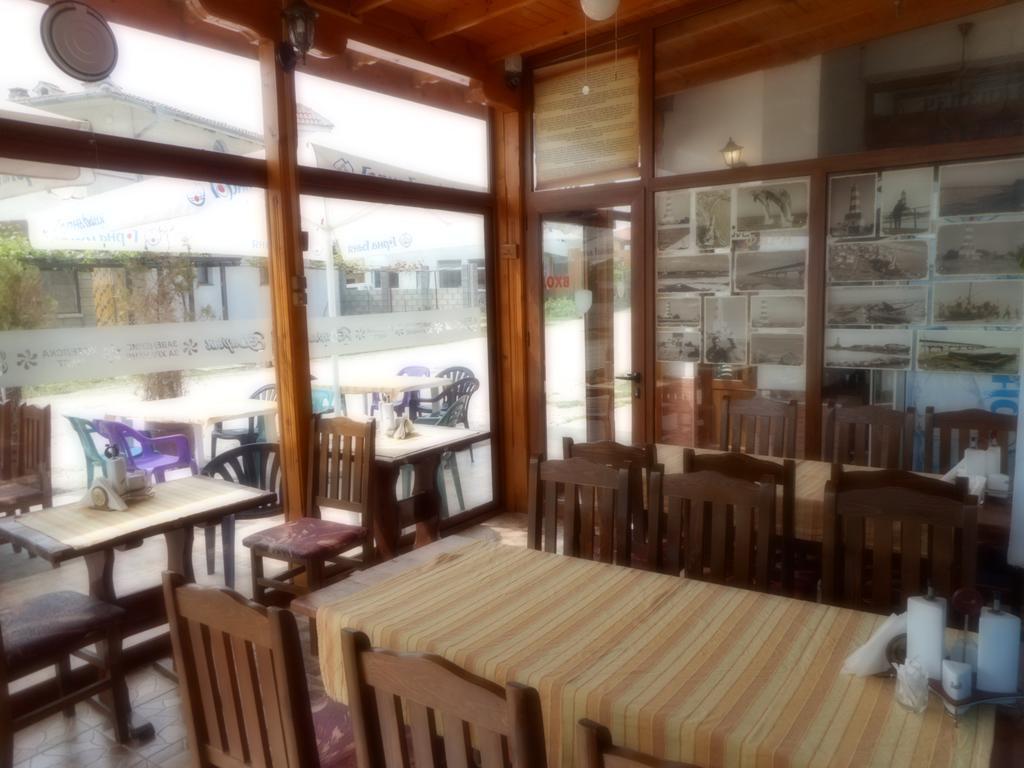 Guest Rooms Ribarska Hizha シャブラ エクステリア 写真